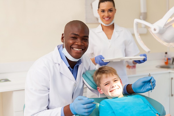 Preparing Children For Their First Dental Exam: How A Kid Friendly Dentist Can Help